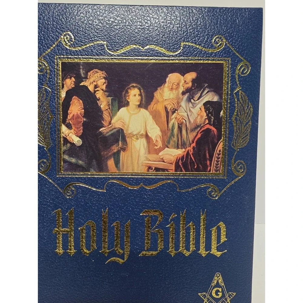 Holy Bible Heirloom Family Bible Masonic Edition, Hard Cover, English, 636 Pages